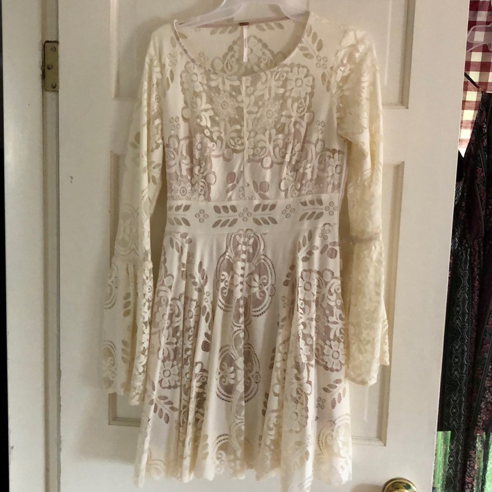 Bell sleeve dress